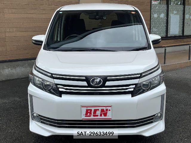 Toyota VOXY 2014-02 7271598-24