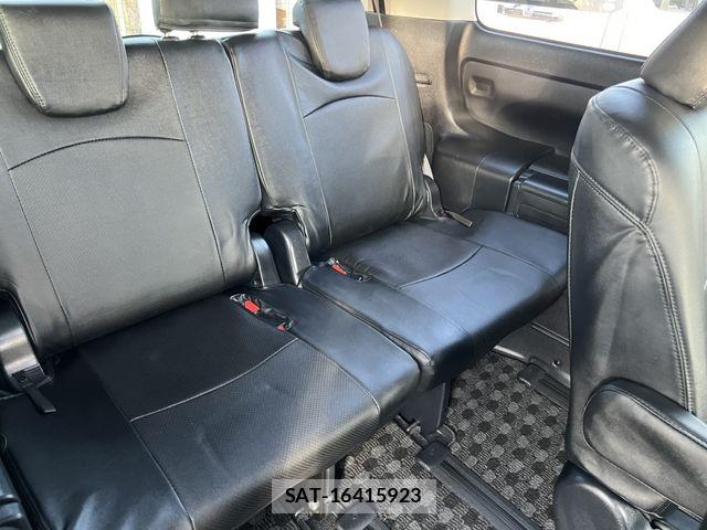 Toyota VOXY 2016-01 7271601-4
