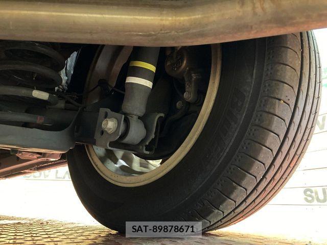 Toyota VOXY 2016-12 7271606-19