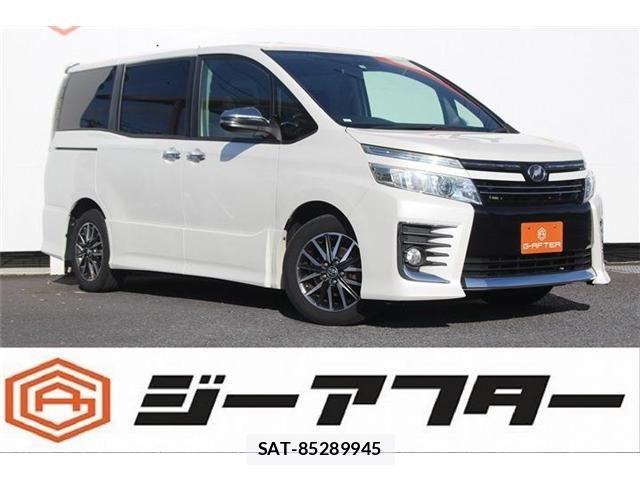 Toyota VOXY 2015-08 7331076-0