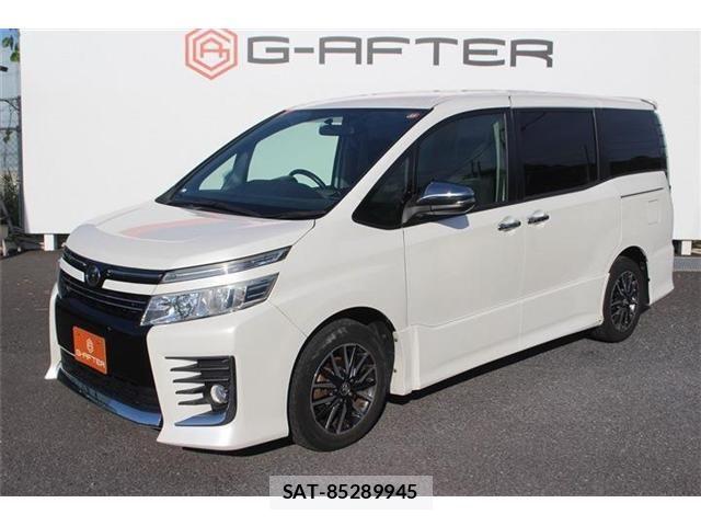 Toyota VOXY 2015-08 7331076-14