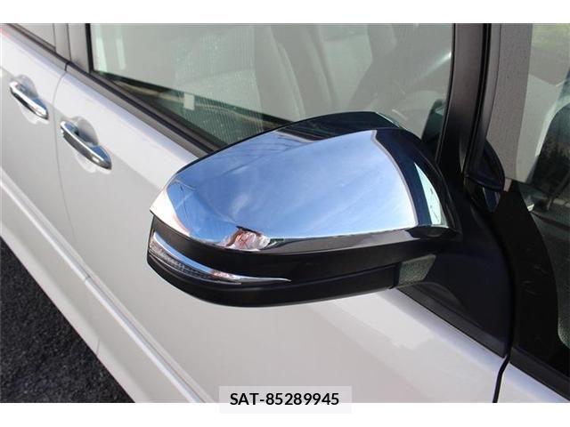 Toyota VOXY 2015-08 7331076-21