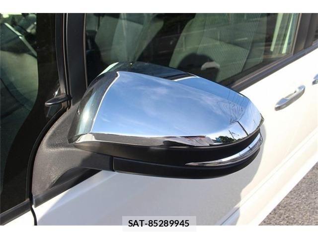 Toyota VOXY 2015-08 7331076-22