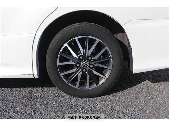 Toyota VOXY 2015-08 7331076-24