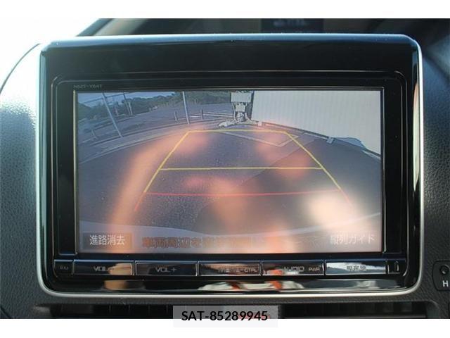 Toyota VOXY 2015-08 7331076-2