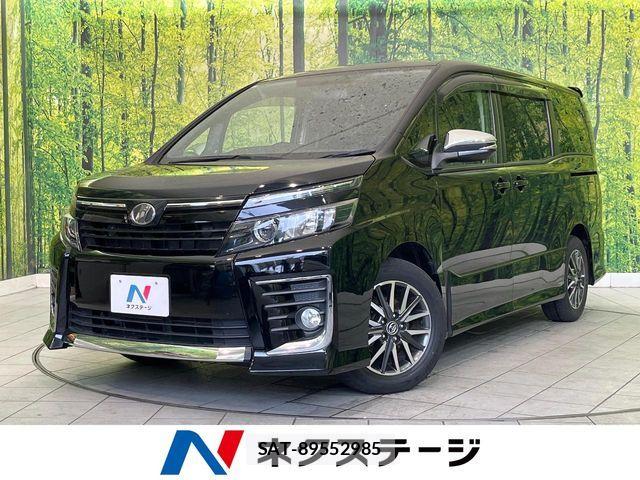Toyota VOXY 2015-10 7331084-0
