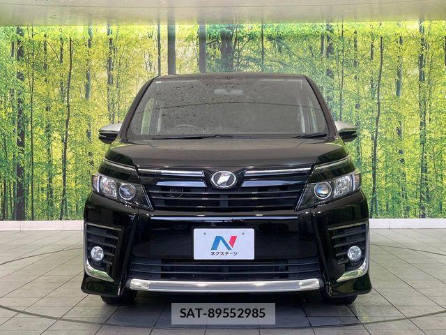 Toyota VOXY 2015-10 7331084-14