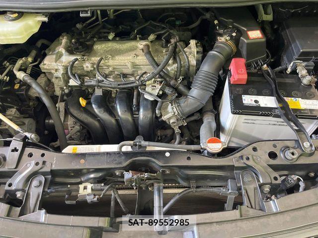 Toyota VOXY 2015-10 7331084-18