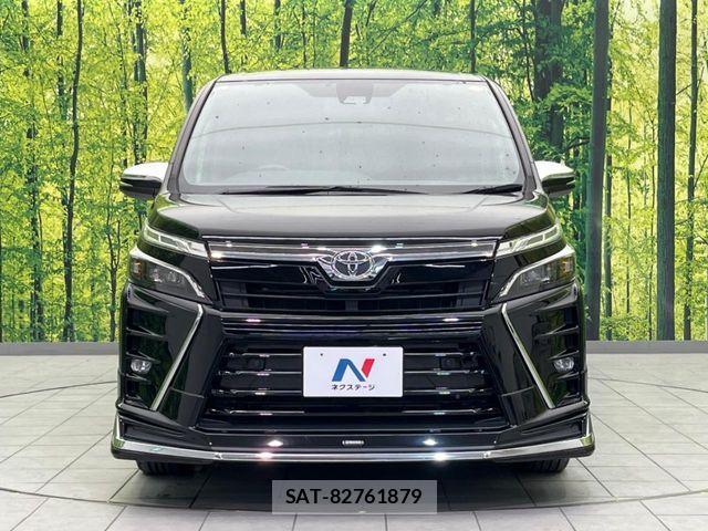 Toyota VOXY 2021-09 7331041-13