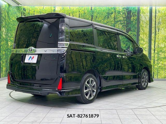 Toyota VOXY 2021-09 7331041-16
