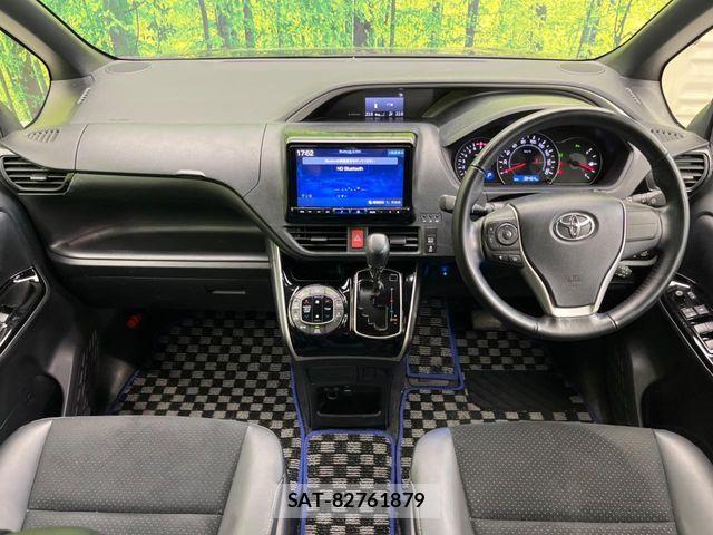 Toyota VOXY 2021-09 7331041-1
