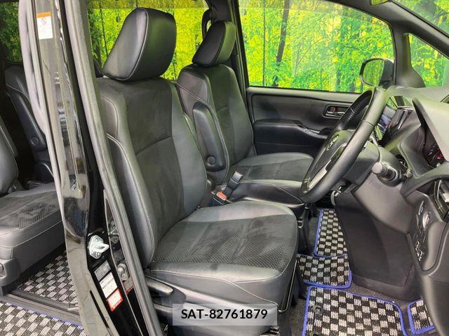 Toyota VOXY 2021-09 7331041-7
