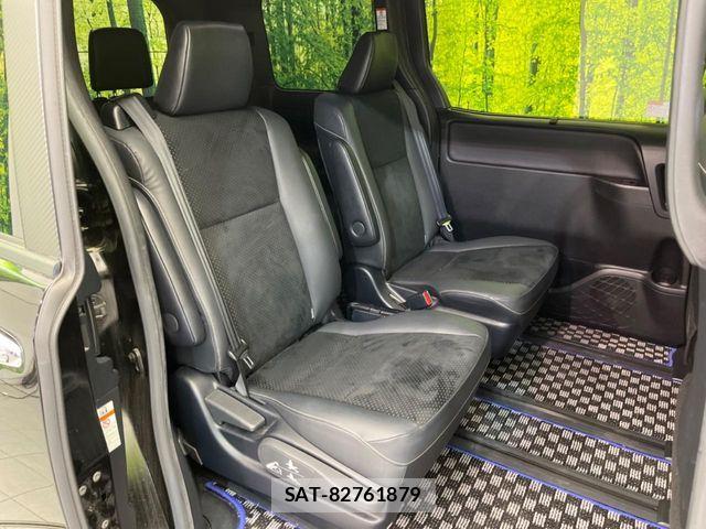 Toyota VOXY 2021-09 7331041-8