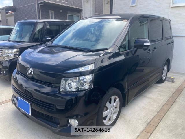 Toyota VOXY 2008-02 7331123-2