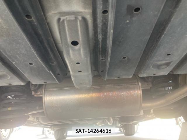 Toyota VOXY 2008-02 7331123-7