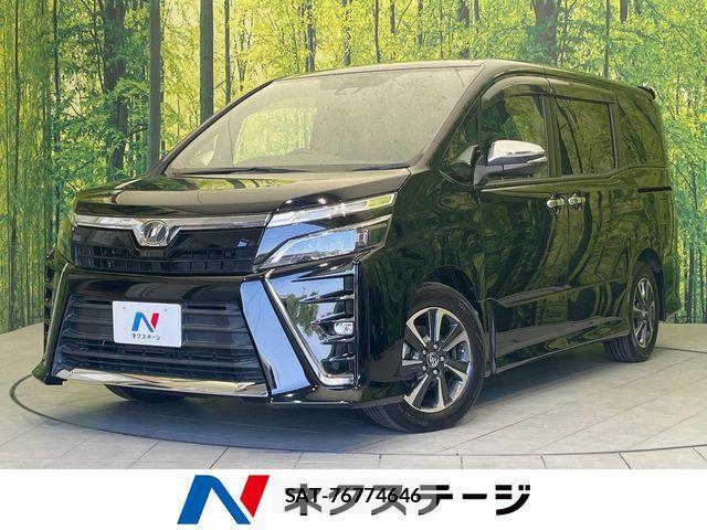 Toyota VOXY 2018-05 7331057-0