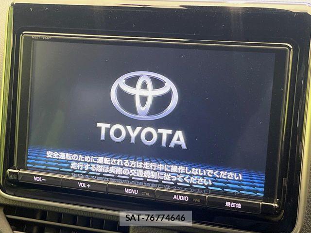 Toyota VOXY 2018-05 7331057-5