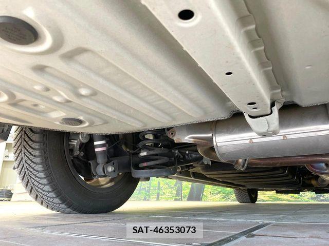 Toyota VOXY 2018-06 7331051-19
