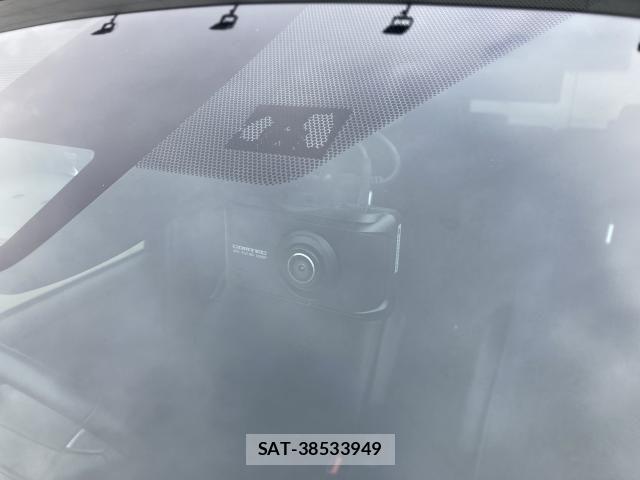 Toyota VOXY 2021-08 7331033-13