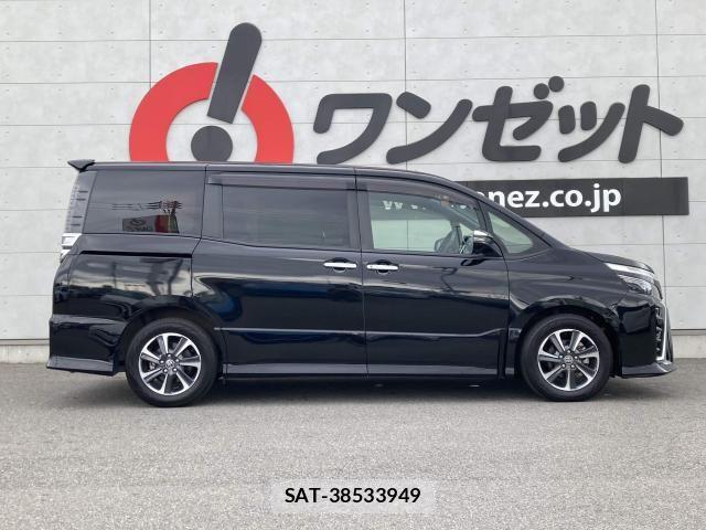 Toyota VOXY 2021-08 7331033-20