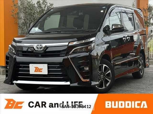 Toyota VOXY 2021-02 7331035-0
