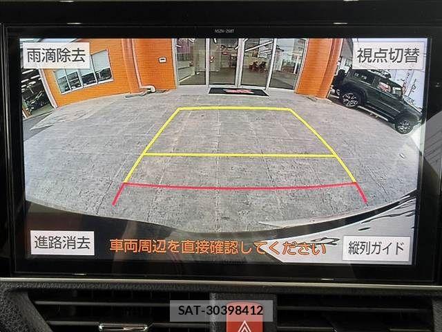 Toyota VOXY 2021-02 7331035-3