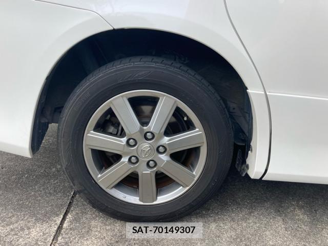 Toyota VOXY 2010-02 7331109-9
