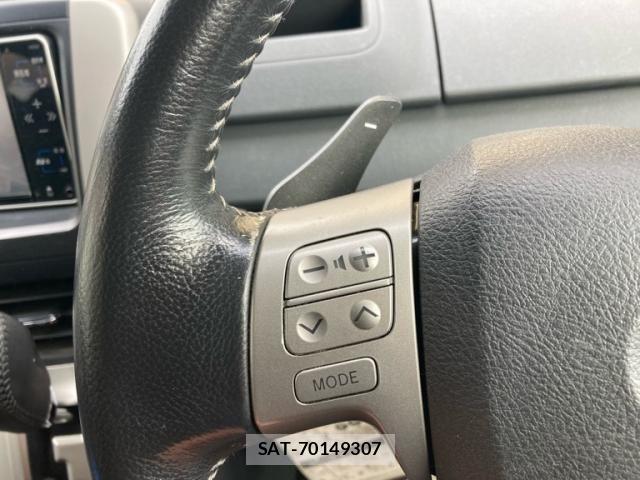 Toyota VOXY 2010-02 7331109-20