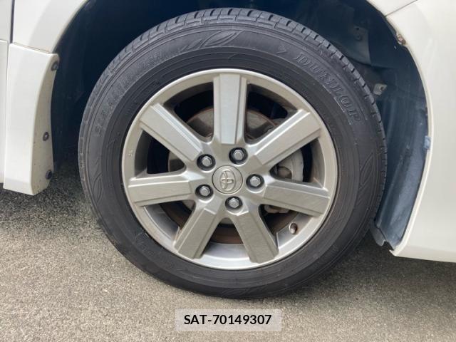Toyota VOXY 2010-02 7331109-8