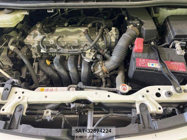 Toyota VOXY 2017-08 7331053-19