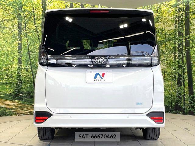 Toyota VOXY 2023-07 7331030-15