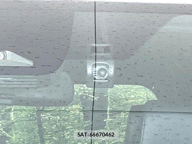 Toyota VOXY 2023-07 7331030-5