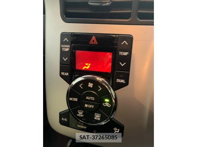 Toyota VOXY 2011-03 7331110-18