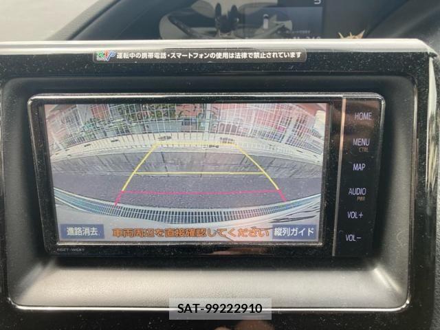 Toyota VOXY 2019-05 7331075-15