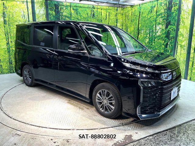 Toyota VOXY 2024-04 7331038-15