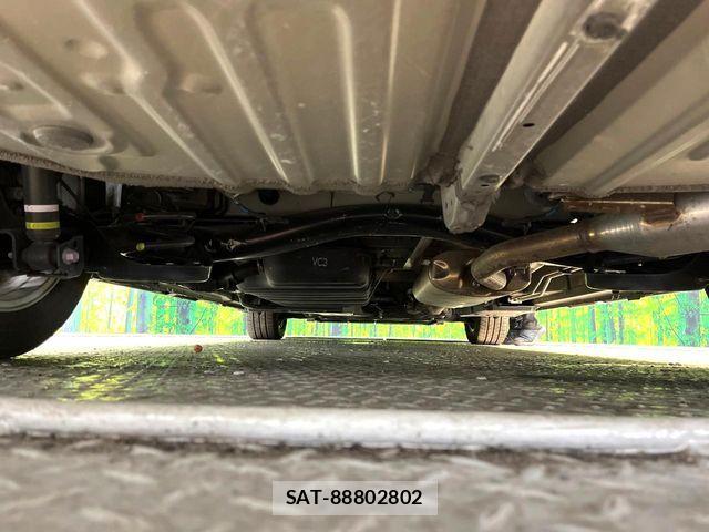 Toyota VOXY 2024-04 7331038-18