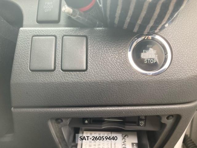 Toyota VOXY 2009-12 7331120-14