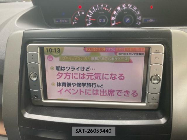 Toyota VOXY 2009-12 7331120-19