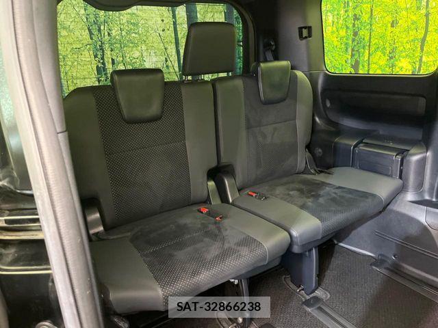 Toyota VOXY 2020-10 7331040-9