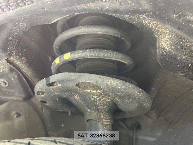 Toyota VOXY 2020-10 7331040-19