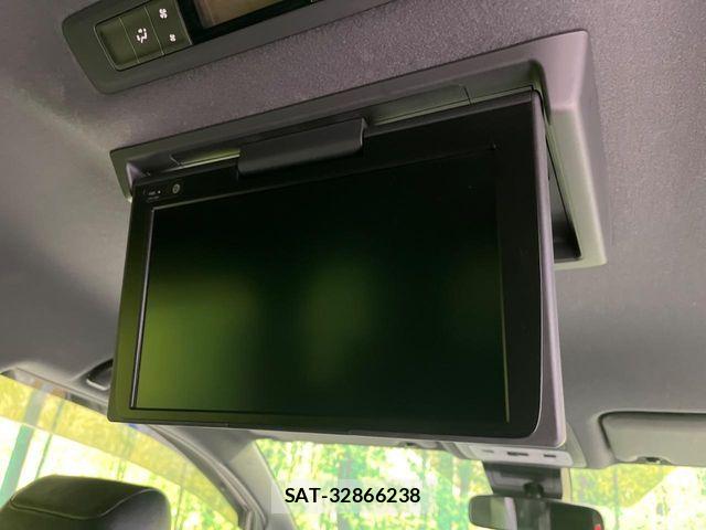 Toyota VOXY 2020-10 7331040-3