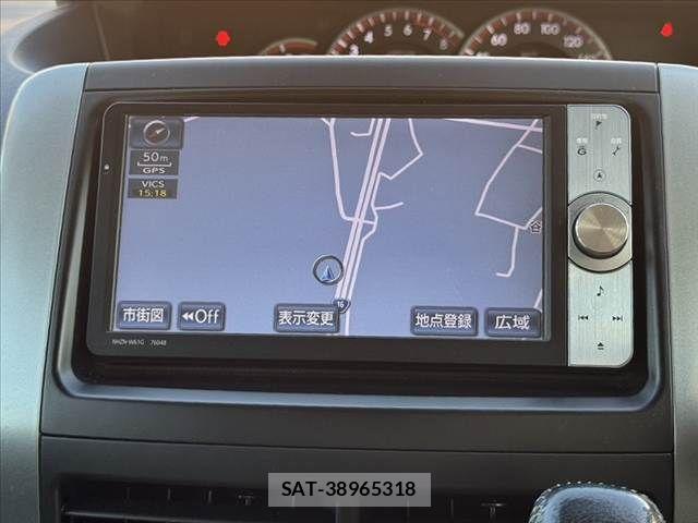 Toyota VOXY 2011-11 7331106-20
