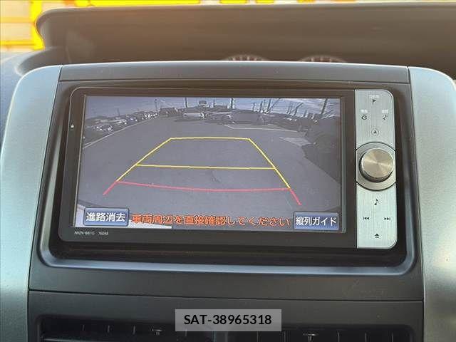 Toyota VOXY 2011-11 7331106-21