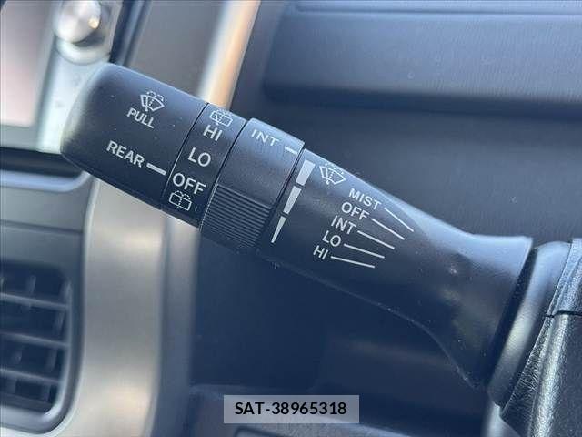 Toyota VOXY 2011-11 7331106-25