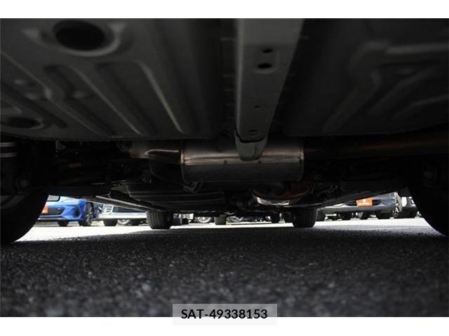 Toyota VOXY 2021-06 7331037-11