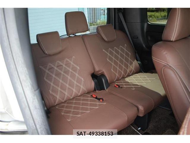 Toyota VOXY 2021-06 7331037-15