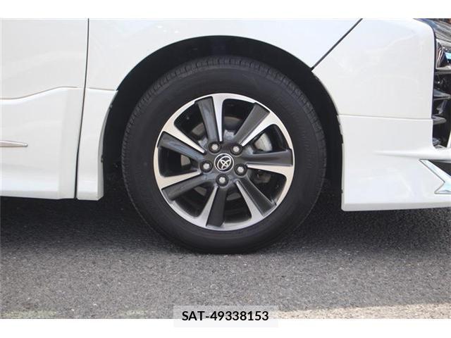 Toyota VOXY 2021-06 7331037-5