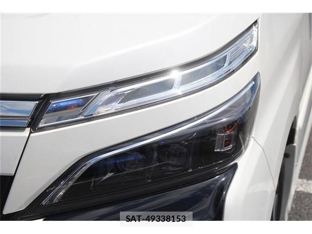 Toyota VOXY 2021-06 7331037-6