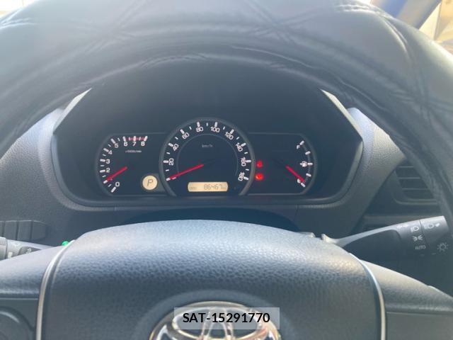 Toyota VOXY 2015-07 7331089-17
