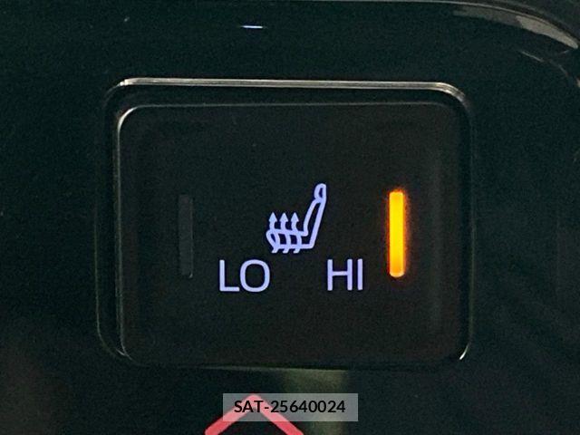 Toyota VOXY 2025-11 7331008-6